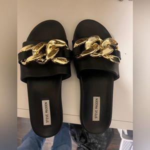 Steve Madden slides